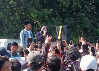 Ratusan Warga Demo Kiai yang Diduga Cabuli Puluhan Santriwati di Tlogosari Pati