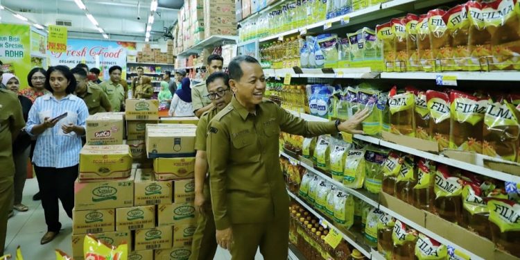 Bupati Kudus Pastikan Stok dan Harga Bahan Pokok Terkendali Jelang Iduladha