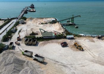 Aktivitas Screen Crusher di Terminal Sluke Diduga Ilegal, Sekda Rembang: Itu Wewenang Kemenhub