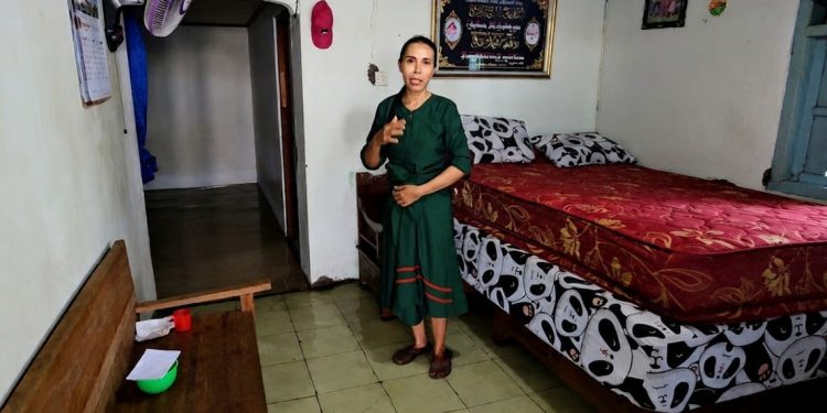 Derita Aminah 2 Tahun Dikepung Rob Tunggulsari Pati, Mau Pindah Tiada Biaya