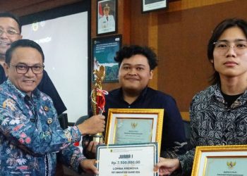 Bikin Alat Terapi Stroke hingga AI, Inovasi Anak Muda Pati Tembus Krenova Jateng