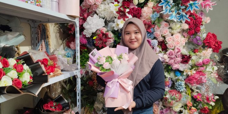 Hallo Buket Pati, Tempat Berburu Kado Unik Mulai Rp15 Ribuan