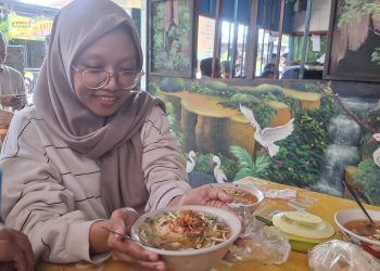 ​Kuliner Hidden Gem di Ploso Kudus, Sop Daging Kerbau Cuma Rp10 Ribu