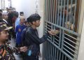 Berebut Berkah Nasi Jangkrik Sunan Kudus, Warga Rela Antre Sejak Subuh