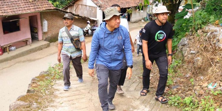 Sam’ani Ajak Warga Kudus Gairahkan Wisata Lewat Pendakian Massal Puncak 29