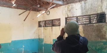 Sekolah Rusak Sejak 2019, Siswa SDN Sukolilo 2 Pati Belajar Dibayangi Atap Ambrol
