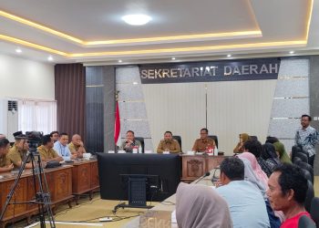 Didatangi Mahasiswa-Ortu, Plt Bupati Pati Janji Beasiswa Cair Minggu Depan