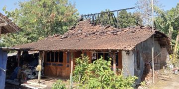 Ditinggal ke Ladang, Rumah Warga Terban Ludes Terbakar
