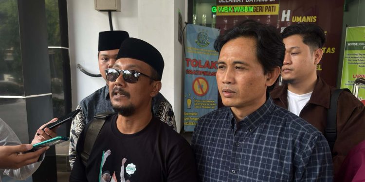 Ratusan Santri Ancam Geruduk Kejari Pati Jika Kasus Pencabulan Asyhari Mandek