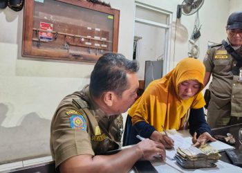 Setengah Hari Dapat Rp540 Ribu, Pengemis di Makam Sunan Kudus Ngaku Sepi