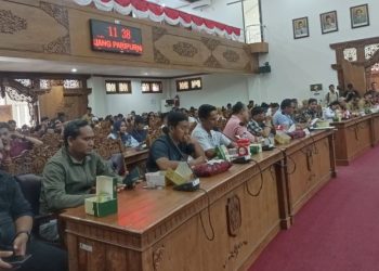 ​Audiensi di DPRD Pati, Peternak Keluhkan Serapan Telur untuk MBG Masih Minim