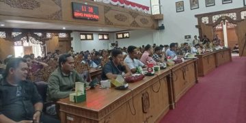 ​Audiensi di DPRD Pati, Peternak Keluhkan Serapan Telur untuk MBG Masih Minim