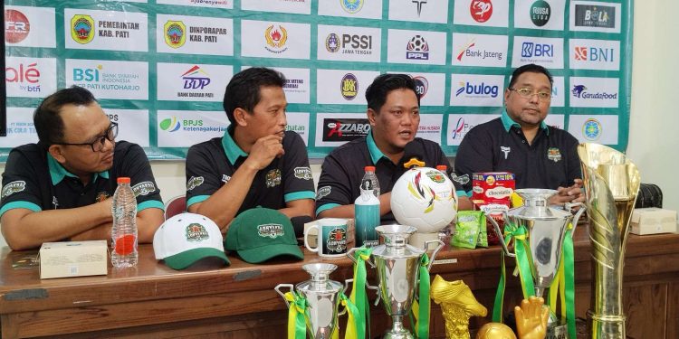43 Tim Sepak Bola Perebutkan Puluhan Juta Rupiah di Adhyaksa Cup Pati
