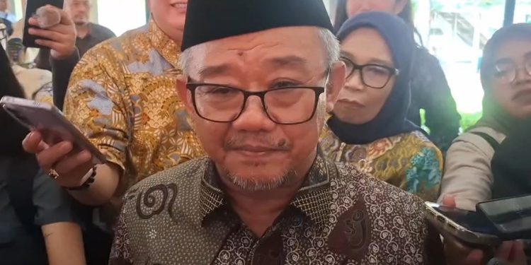 Karhutla Sumatra-Kalimantan: Mendikdasmen Minta Pemda Tak Paksakan Siswa Masuk Sekolah