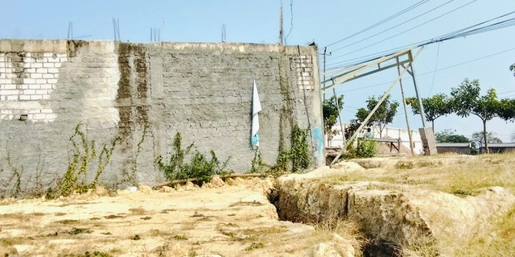 7 Ruko Rusak dan Talud Sungai Longsor Akibat Tanah Ambles di Purworejo Pati