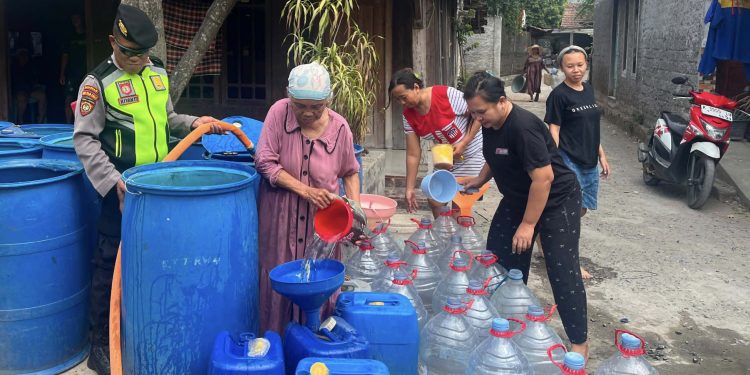 Kekeringan di Pati Meluas, 20 Desa di 9 Kecamatan Bergantung Bantuan Air Bersih