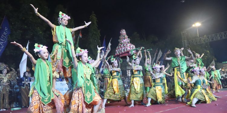 Karnaval Hari Jadi ke-477 Kudus Hidupkan Tradisi Kajatan