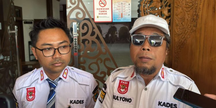 Malu Banyak Camat-Kadin Mangkir Rapat, Kades Datangi DPRD Pati Minta Absensi